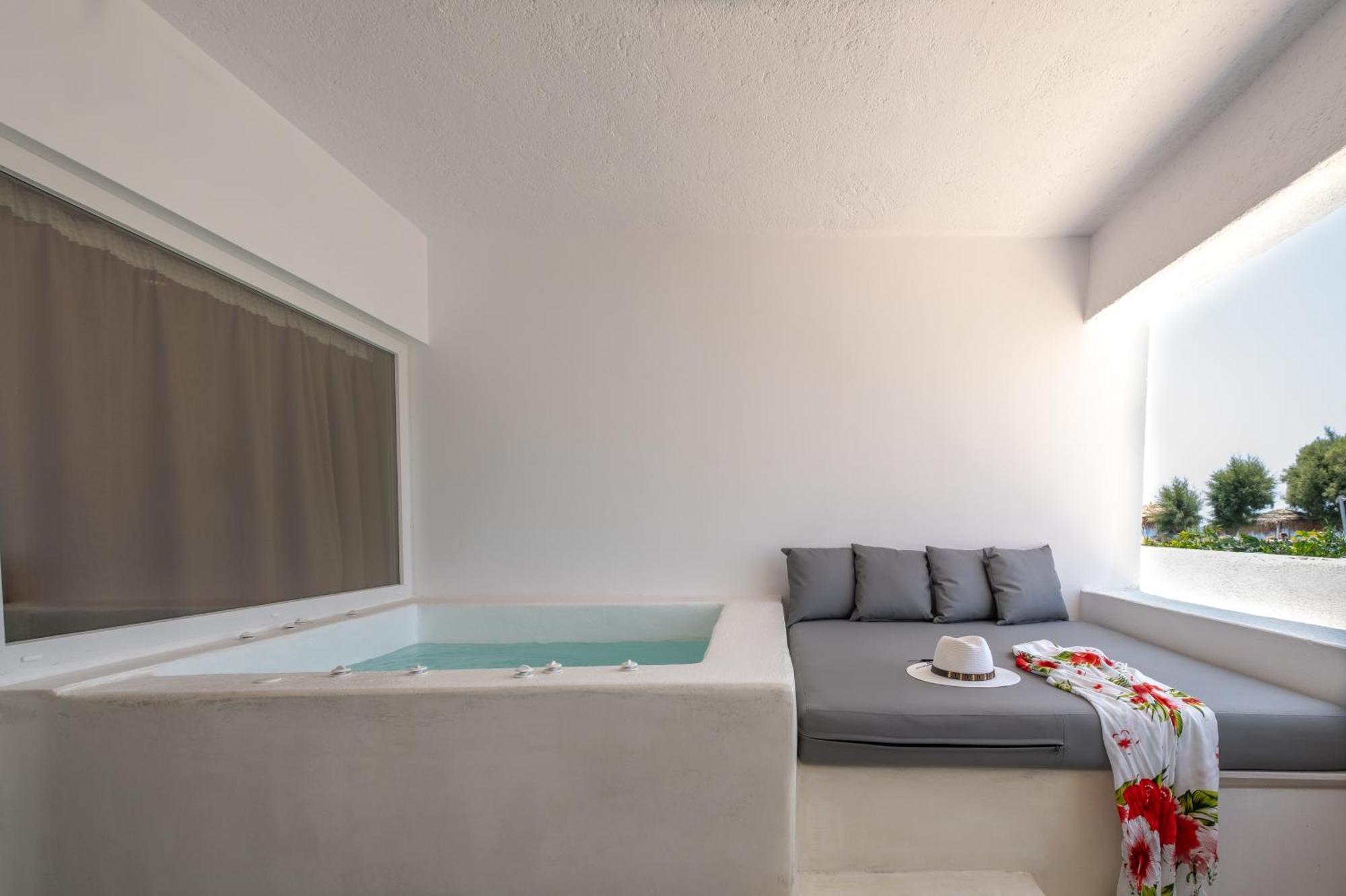 Sand Gem - Beach Apartments Периволос Экстерьер фото