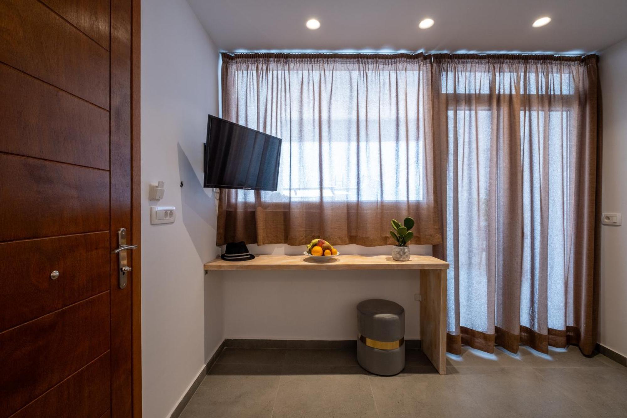 Sand Gem - Beach Apartments Периволос Экстерьер фото